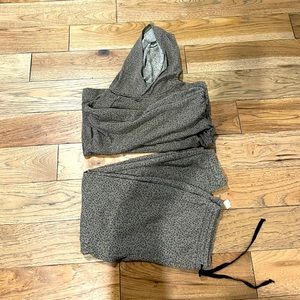 Women’s cheetah print lounge set